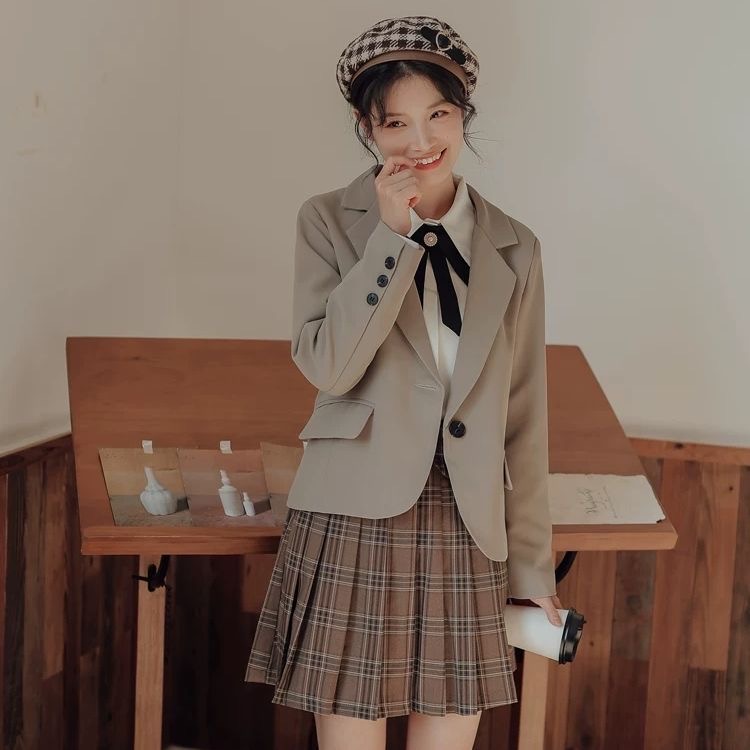 Blazer form ngắn B0032
