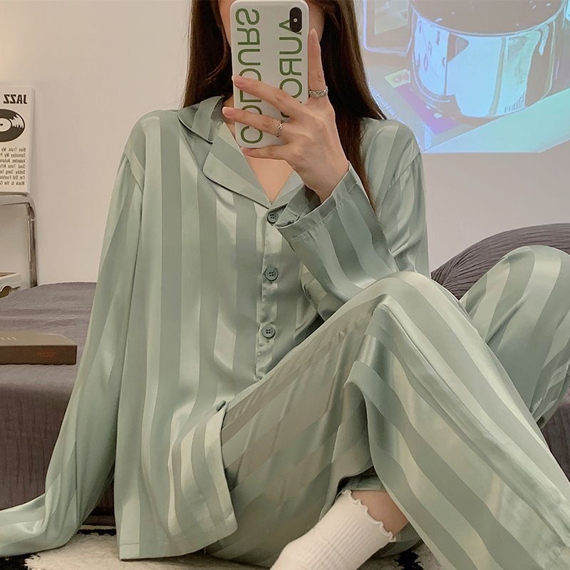 Đồ ngủ lụa HC0001