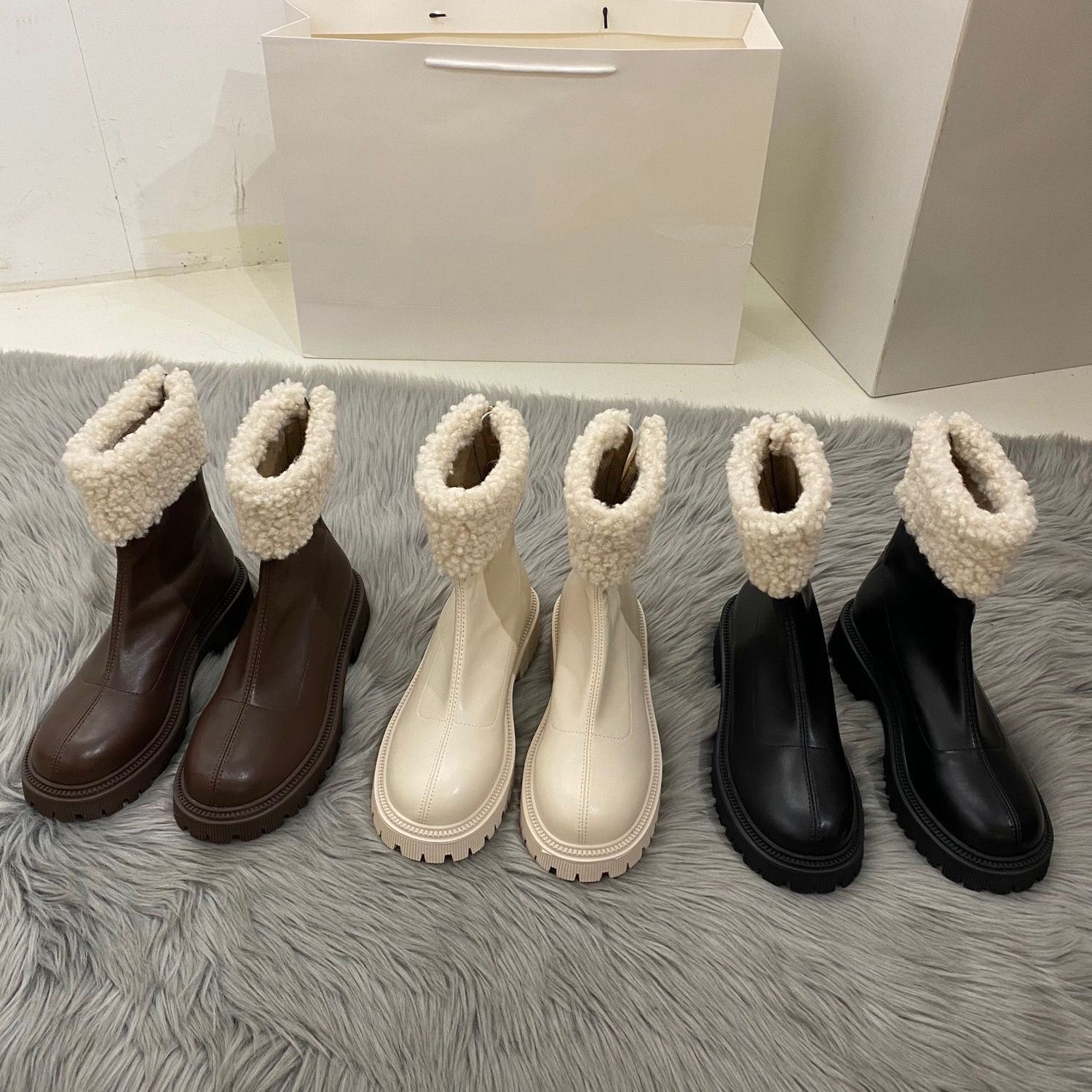 Boot cổ lông xinh xắn S0026