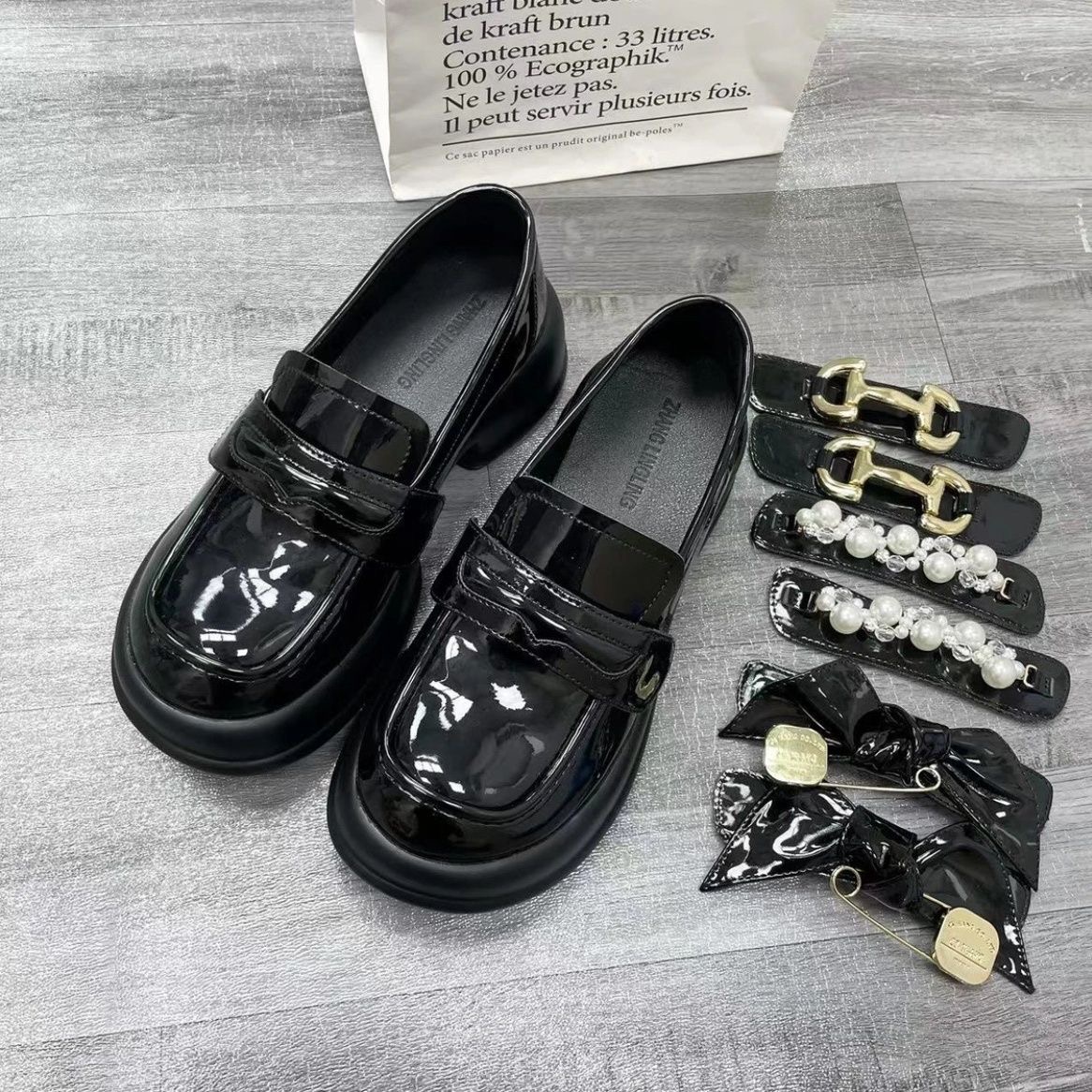 Giày kèm set gài thay đổi S0019