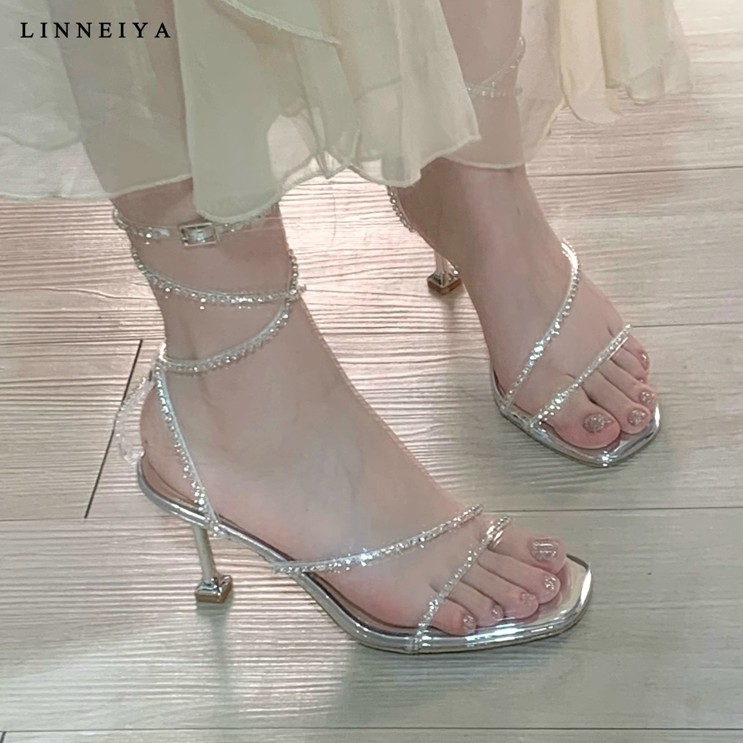 Giày cao gót xinh xắn HH0001