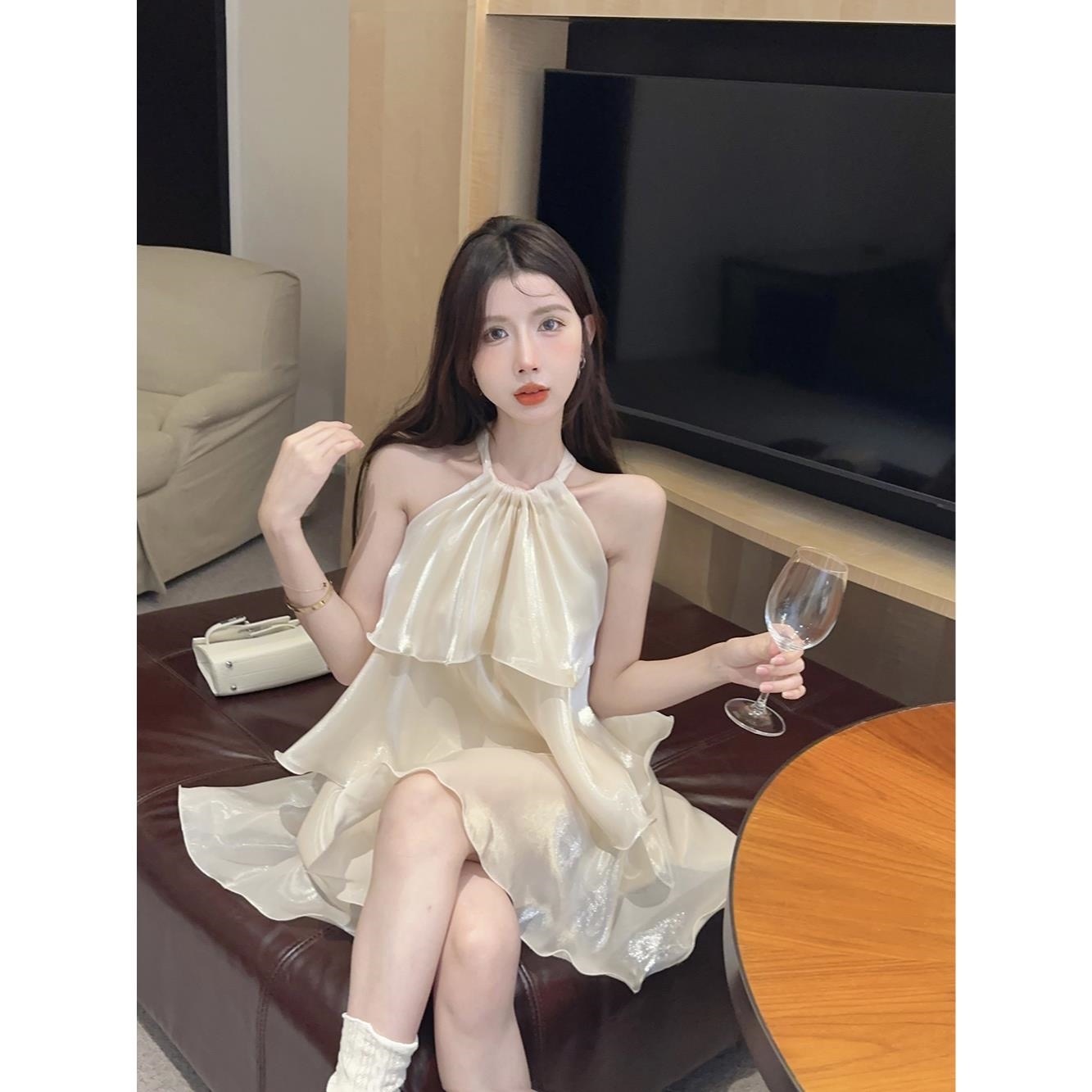 Váy hở vai xinh V0006